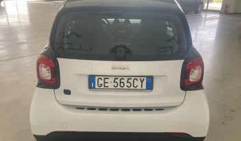 Smart Fortwo eq Pure 22KW completo